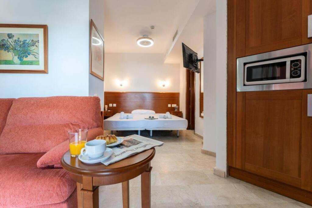 Ct 240 - Beachfront Apartment -Don Juan Manilva Luaran gambar