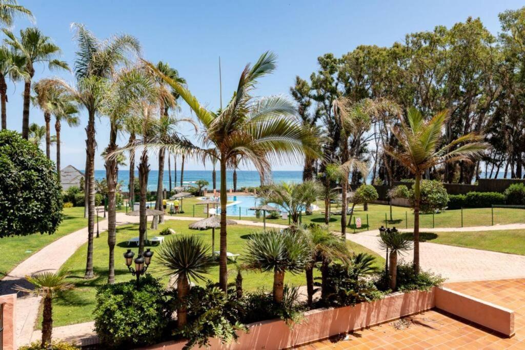 Ct 240 - Beachfront Apartment -Don Juan Manilva Luaran gambar