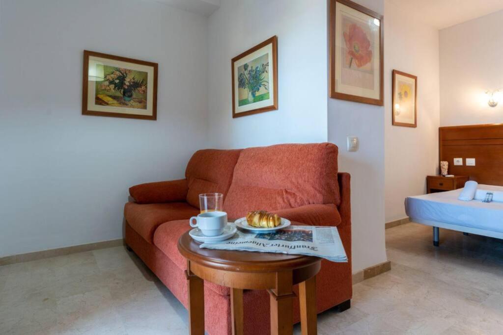 Ct 240 - Beachfront Apartment -Don Juan Manilva Luaran gambar